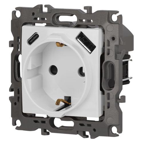 Розетка Серия 12 12-4108-01 2P+E 16A-250В со шторками с USB type-A+C 5В-3А белый | код Б0067752 | ЭРА фото 5 Розетка Серия 12 12-4108-01 2P+E 16A-250В со шторками с USB type-A+C 5В-3А белый | код Б0067752 | ЭРА фото 5