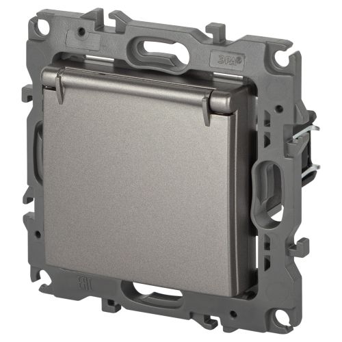 Розетка Серия 12 12-2103-16 , 2P+E Schuko со шторками с крышкой, 16А-250В, титан | код Б0065722 | ЭРА фото 4 Розетка Серия 12 12-2103-16 , 2P+E Schuko со шторками с крышкой, 16А-250В, титан | код Б0065722 | ЭРА фото 4