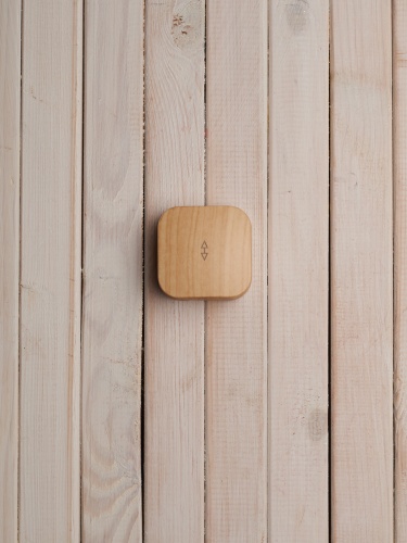 Выключатель 1-клавишный для открытой установки проходной ВСп10-1-0-ХС 10А GLORY сосна | код EVH12-K34-10 | IEK фото 4