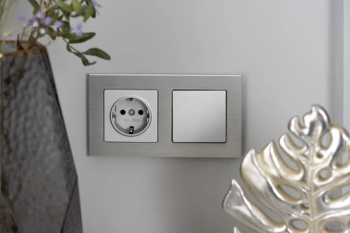 Рамка 2-м BRITE РУ-2-1-БрА металл алюм. | код. BR-M22-M-K47 | IEK фото 6