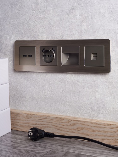 BRITE Рамка 4-мест. РУ-4-1-Бр металл шамп. RE AL IEK | код BR-M42-M-21-K37 | IEK фото 4