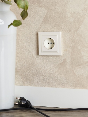 BRITE Розетка 1-местная с заземлением без защитных шторок 16А РС11-1-0-БрЖ жемчуг | код BR-R11-16-K36 | IEK фото 5