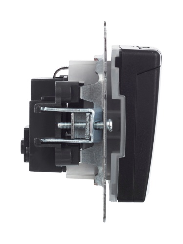 BRITE Розетка 1-местная с заземлением с защитными шторками и крышкой 16А IP44 РСбш10-3-44-БрЧ черный | код BR-R16-16-44-K02 | IEK фото 10