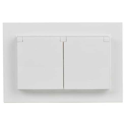 BRITE Розетка 2-местная с заземлением с защитными шторками и крышкой 16А в сборе IP44 РСбш12-3-44-БрБ белый | код BR-R26-16-44-K01-F | IEK фото 3