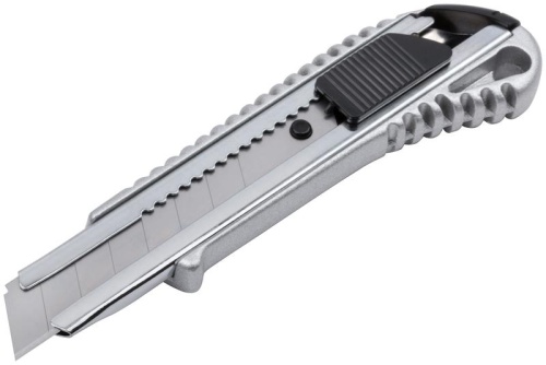 Нож технический "Классик" 18мм усилен. метал. корпус резиновая вставка КУРС 10172 Нож технический "Классик" 18мм усилен. метал. корпус резиновая вставка КУРС 10172