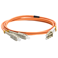 Патч-корд оптический LANMASTER, LSZH, дуплексный, LC/PC-SC/PC, MM 50/125, 1.5 м | код LAN-2LC-2SC/OM2-1.5 | LANMASTER