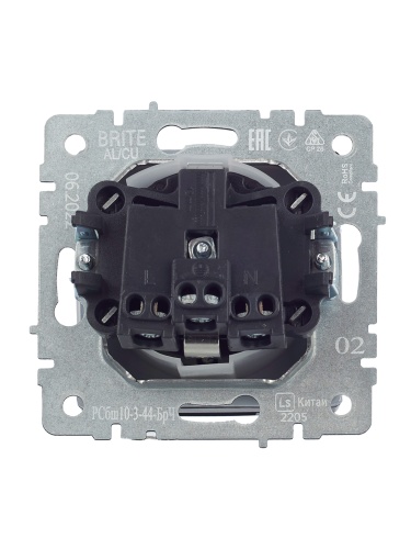 BRITE Розетка 1-местная с заземлением с защитными шторками и крышкой 16А IP44 РСбш10-3-44-БрЧ черный | код BR-R16-16-44-K02 | IEK фото 8