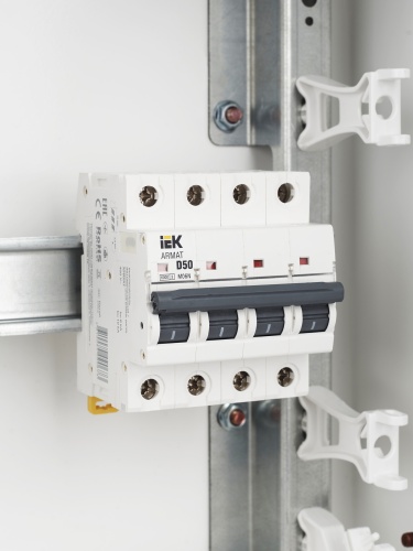 ARMAT Автоматический выключатель M06N 4P D 50А | код AR-M06N-4-D050 | IEK фото 5 ARMAT Автоматический выключатель M06N 4P D 50А | код AR-M06N-4-D050 | IEK фото 5