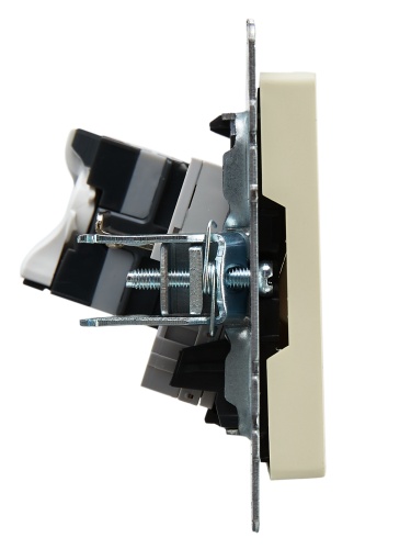 BRITE Розетка двойная RJ11+RJ45 кат.5E РК/Т12-БрКр бежевый | код BR-KT20-O-1-K10 | IEK фото 5 BRITE Розетка двойная RJ11+RJ45 кат.5E РК/Т12-БрКр бежевый | код BR-KT20-O-1-K10 | IEK фото 5