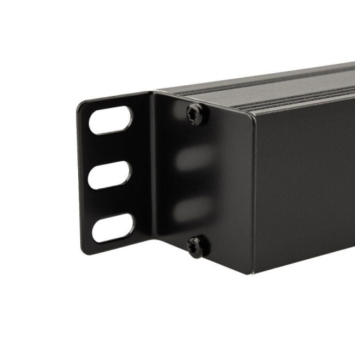 Блок распределения питания для 19дюйм шкафов; вертикал.; 13 розеток СЕЕ 7/4; 16А; фильтр; без выключателя; вилка СЕЕ 7/7; шнур 2м; корпус алюм. Rexant 04-0205-2 фото 4 Блок распределения питания для 19дюйм шкафов; вертикал.; 13 розеток СЕЕ 7/4; 16А; фильтр; без выключателя; вилка СЕЕ 7/7; шнур 2м; корпус алюм. Rexant 04-0205-2 фото 4