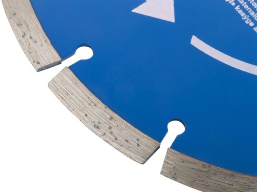 Диск отрезной алмазный сегментный (сухая и влажная резка) 180х2.2х7.0х22.2 мм | код 37214М | FIT фото 5 Диск отрезной алмазный сегментный (сухая и влажная резка) 180х2.2х7.0х22.2 мм | код 37214М | FIT фото 5