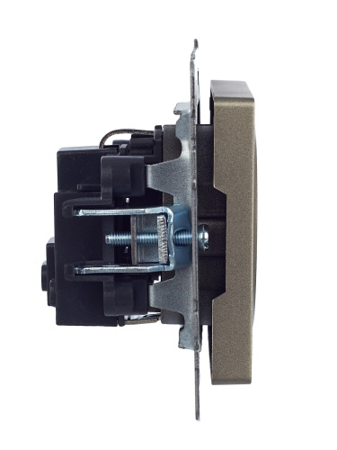 BRITE Розетка 1-местная с заземлением с защитными шторками 16А РС14-1-0-БрШ шампань | код BR-R14-16-K37 | IEK фото 2