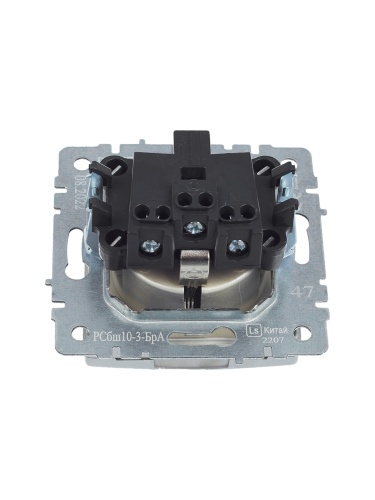 BRITE Розетка 1-местная с заземлением с защитными шторками и крышкой 16А IP20 РСбш10-3-БрА алюминий | код BR-R16-16-K47 | IEK фото 6