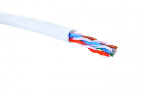 Кабель витая пара категории 5e, U/UTP, 4 пары, 24 AWG, нг(A)-HF, внутренней прокладки, белый, коробка 305 м | код. 19C-U5-12WT-B305 | Eurolan