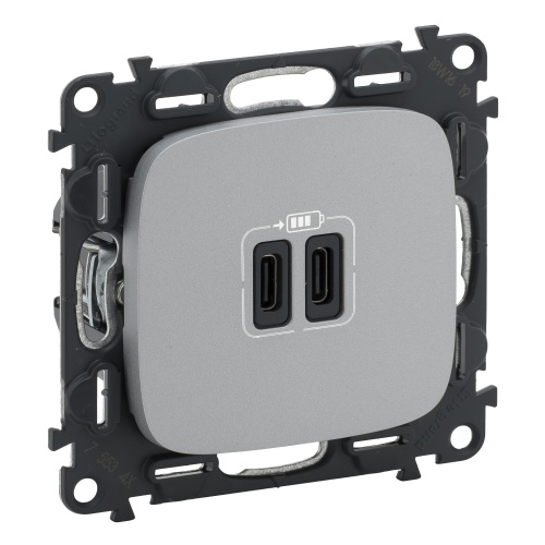 Valena ALLURE.Зарядное устройство с двумя USB-разьемами тип С-тип С 240В/5В 3000мА.С лицевой панелью.Цвет Алюминий | код 755347 | Legrand