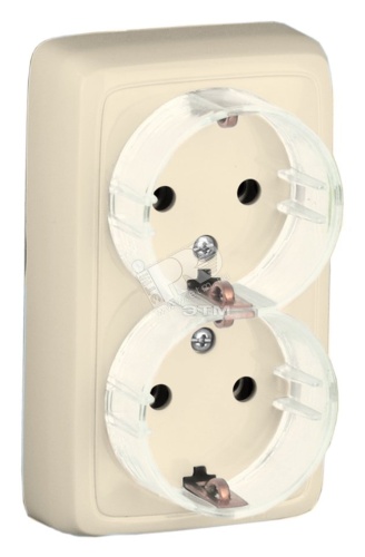 Розетка двойная наружная с заземлением с шторками с изолирующей пластиной (стакан) слоновая кость | код РА16-184-01 | HEGEL