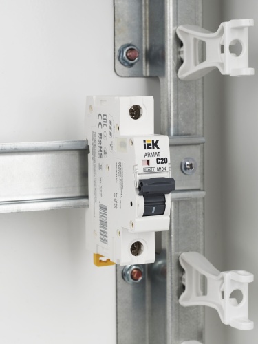 ARMAT Автоматический выключатель M10N 1P C 20А | код AR-M10N-1-C020 | IEK  фото 4