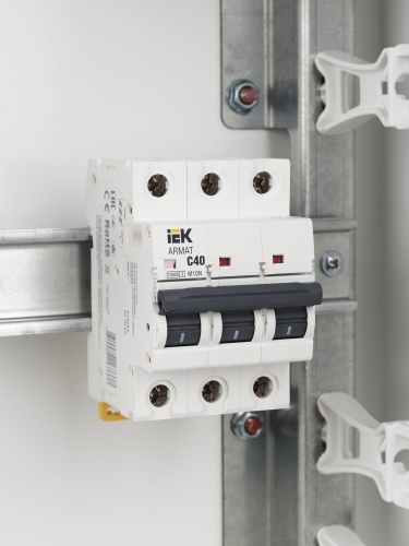 ARMAT Автоматический выключатель M10N 3P C 40А | код AR-M10N-3-C040 | IEK  фото 5
