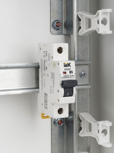 ARMAT Автоматический выключатель M10N 1P B 5А | код AR-M10N-1-B005 | IEK  фото 3