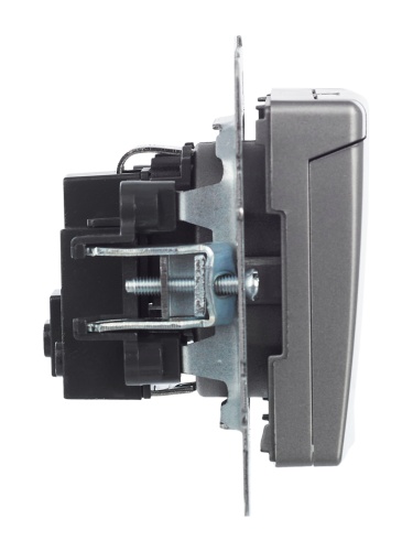 BRITE Розетка 1-местная с заземлением с защитными шторками и крышкой 16А IP20 РСбш10-3-БрС сталь | код BR-R16-16-K46 | IEK фото 6