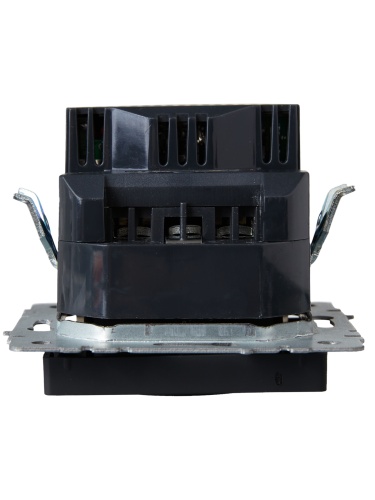 Розетка BRITE РЮш10-2-БрЧ 16А с USB A+A 3.1А с заземл. защ. шторки черн. | код. BR-R14-16-U21-D31-K02 | IEK фото 3