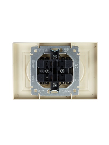 BRITE Роз. 2-я без з/к с з/ш 10А в сб. РСш12-2-БрКр беж. IEK | код BR-R23-10-K10-F | IEK фото 2 BRITE Роз. 2-я без з/к с з/ш 10А в сб. РСш12-2-БрКр беж. IEK | код BR-R23-10-K10-F | IEK фото 2