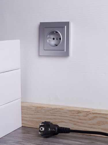 Розетка СП BRITE РСР14-1-0-БрА 16А в сборе с заземл. защ. шторки алюм. | код BR-R14-16-K47-F | IEK фото 4