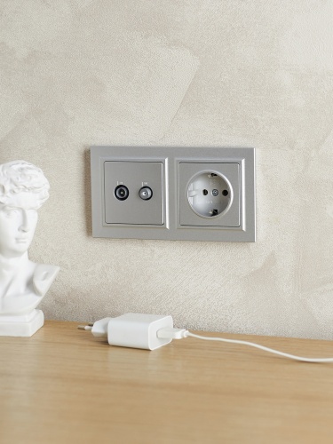 BRITE Рамка 2-местная IP44 РУ-2-БрА-44 алюминий | код BR-M22-44-K47 | IEK фото 3