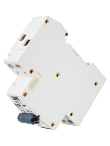 ARMAT Автоматический выключатель дифференциального тока B06S 1P+NP B16 30мА тип A (18мм) | код AR-B06S-1N-B16A030 | IEK  фото 2
