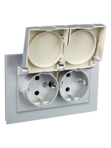 BRITE Розетка 2-местная с заземлением с защитными шторками и крышкой 16А в сборе IP44 РСбш12-3-44-БрА алюминий | код BR-R26-16-44-K47-F | IEK фото 6