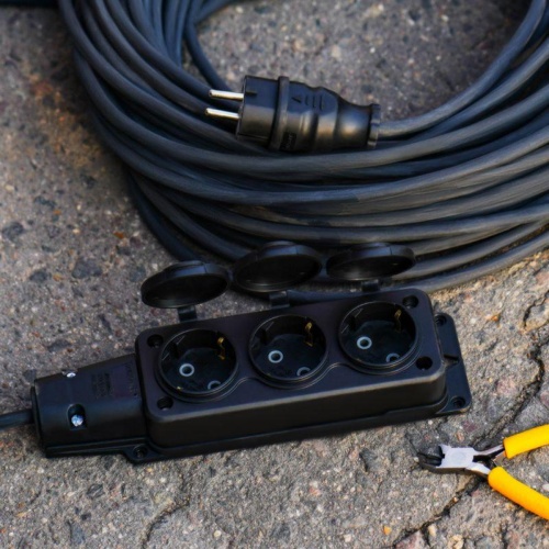 Удлинитель-шнур КГ 3х1.5, 30 м, 3 гнезда, морозостойкий, с/з, 16 А, 3500 Вт, IP44 REXANT | код 11-7076 | REXANT фото 3 Удлинитель-шнур КГ 3х1.5, 30 м, 3 гнезда, морозостойкий, с/з, 16 А, 3500 Вт, IP44 REXANT | код 11-7076 | REXANT фото 3