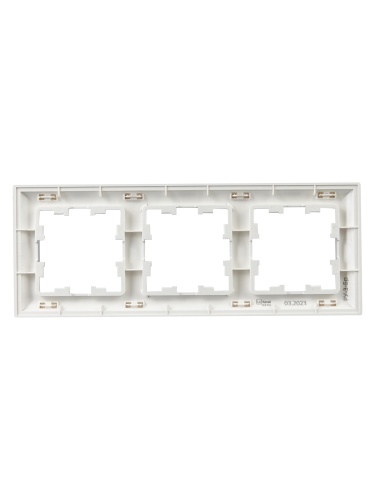 Рамка 3-м BRITE РУ-3-Бр алюм./алюм. | код BR-M32-12-K47 | IEK фото 3 Рамка 3-м BRITE РУ-3-Бр алюм./алюм. | код BR-M32-12-K47 | IEK фото 3