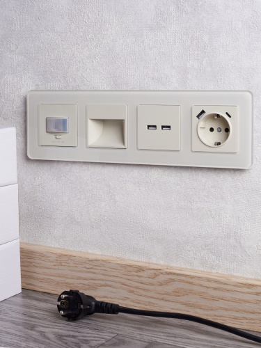 Подсветка светодиодная BRITE встраив. ПЛ20-БрКр беж. | код. BR-FL20-K10 | IEK фото 3