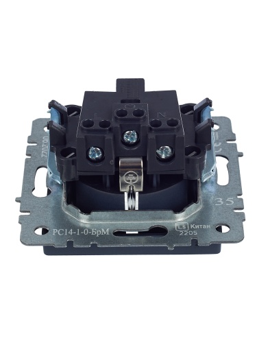 BRITE Розетка 1-местная с заземлением с защитными шторками 16А РС14-1-0-БрМ маренго | код BR-R14-16-K35 | IEK фото 2