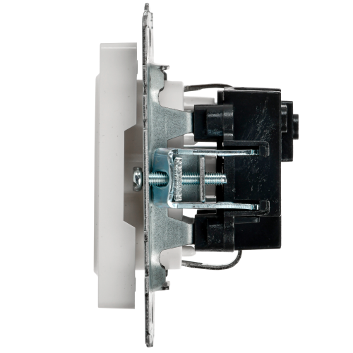 BRITE Розетка 1-местная с заземлением с защитными шторками 16А РС14-1-0-БрБ белый | код BR-R14-16-K01 | IEK фото 5