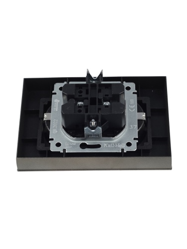 BRITE Розетка 2-местная с заземлением с защитными шторками 16А в сборе РСш12-3-БрШ шампань | код BR-R24-16-K37-F | IEK фото 5