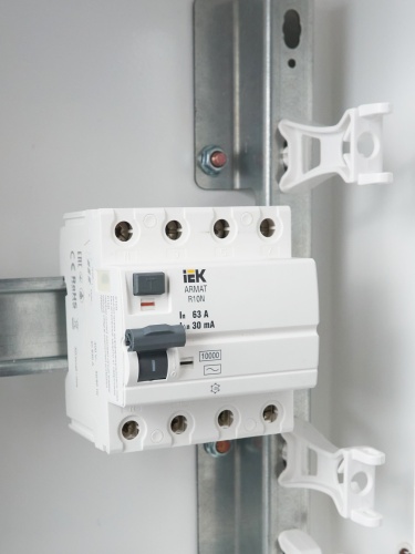 ARMAT Выключатель дифференциального тока R10N 4P 63А 30мА тип AC | код AR-R10N-4-063C030 | IEK фото 2
